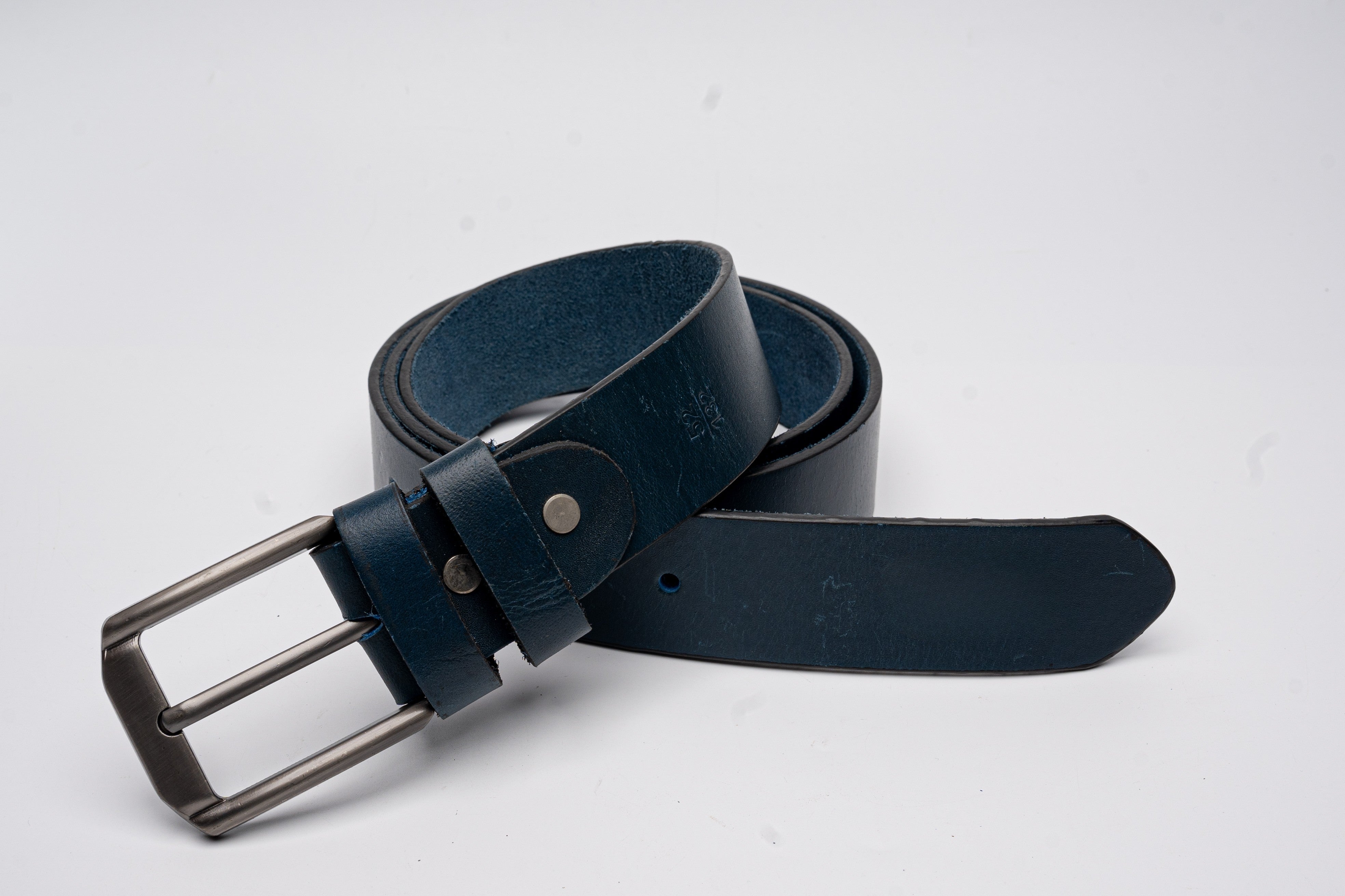 Ocean Crest - Classic Blue Leather Belt